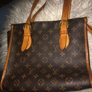AUTHENTIC LOUIS VUITTON